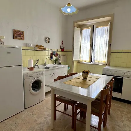 Holiday home Da Lella E Tore